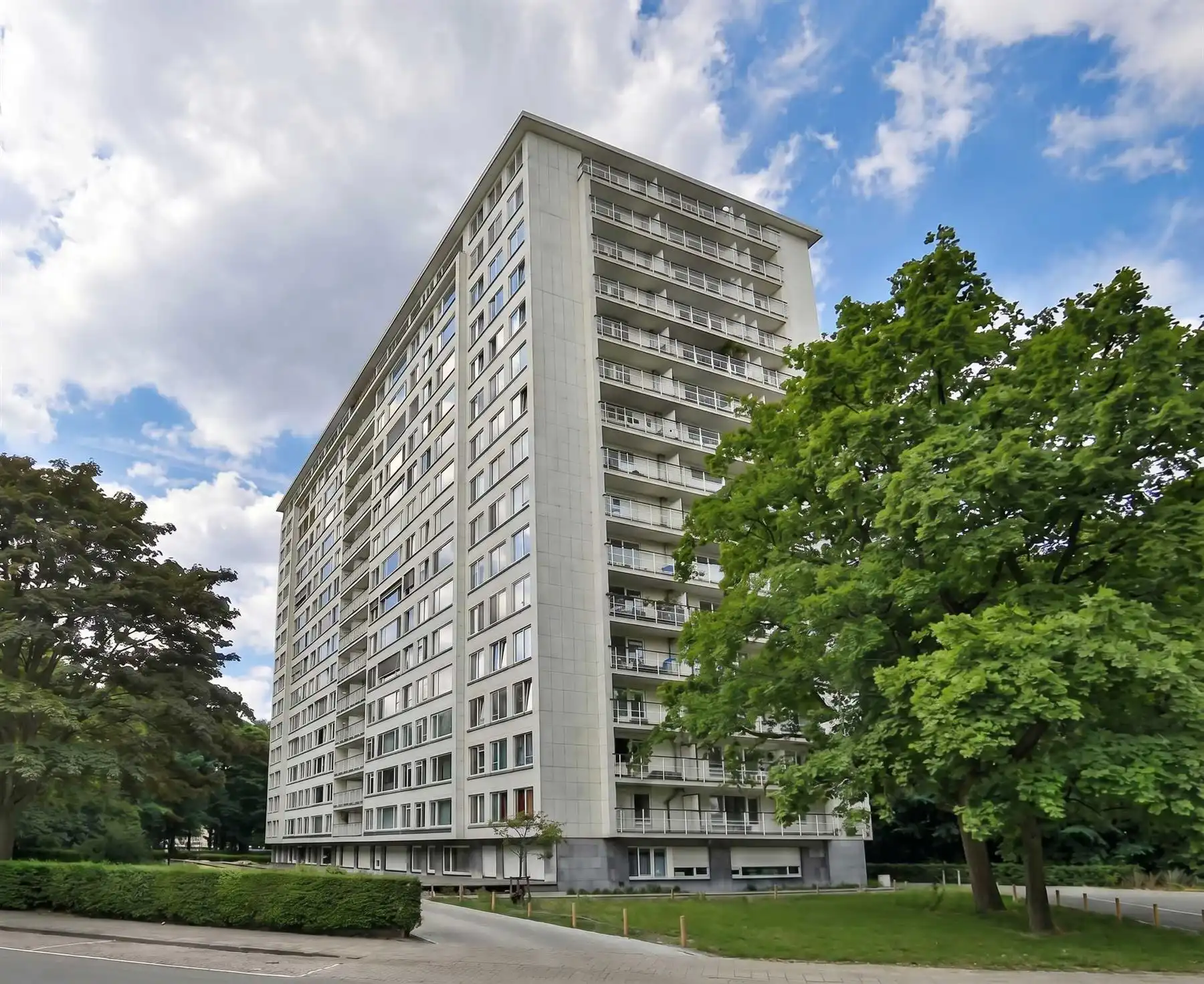 Appartement 1 sl op 5de verdieping foto {{pictureIndex}}