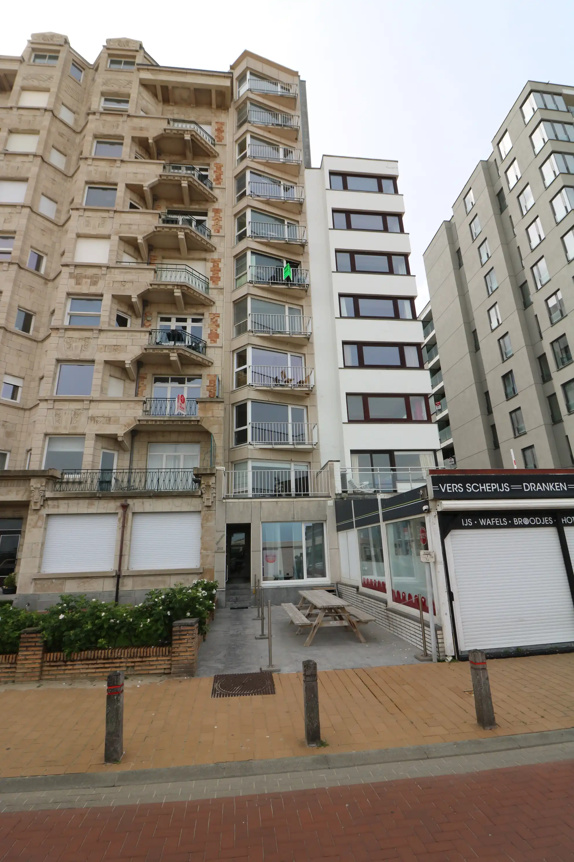 Appartement met één slaapkamer en frontaal zeezicht op de 5e verdieping foto 4