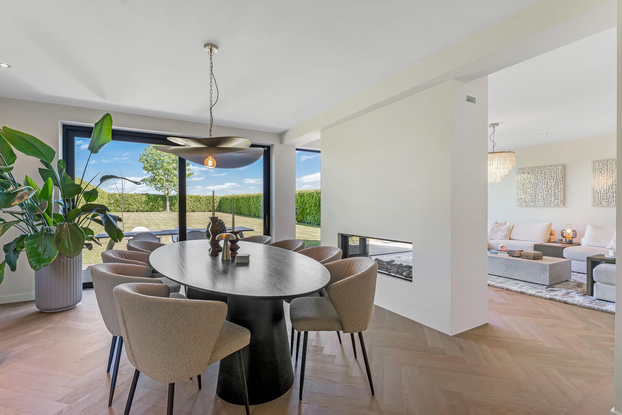 Moderne villa op royaal perceel van 11a19ca foto 9