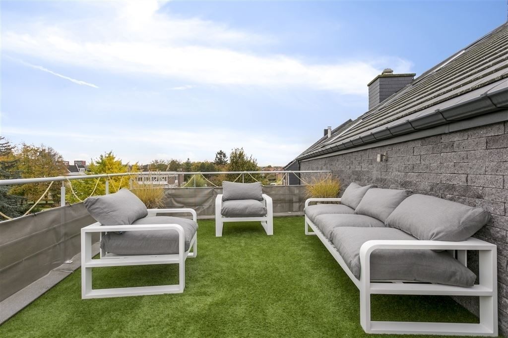 Ruime duplex met veel lichtinval en prachtig terras foto 4