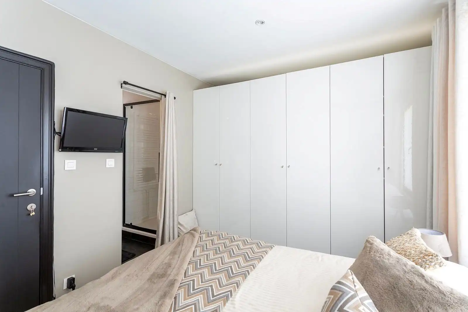 Hoogwaardig afgewerkt appartement met zonnig terras foto 11