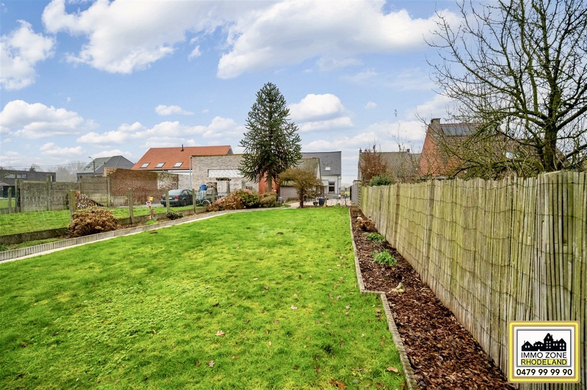 Charmante starterswoning met 3 slpks, garage en diepe tuin foto 24