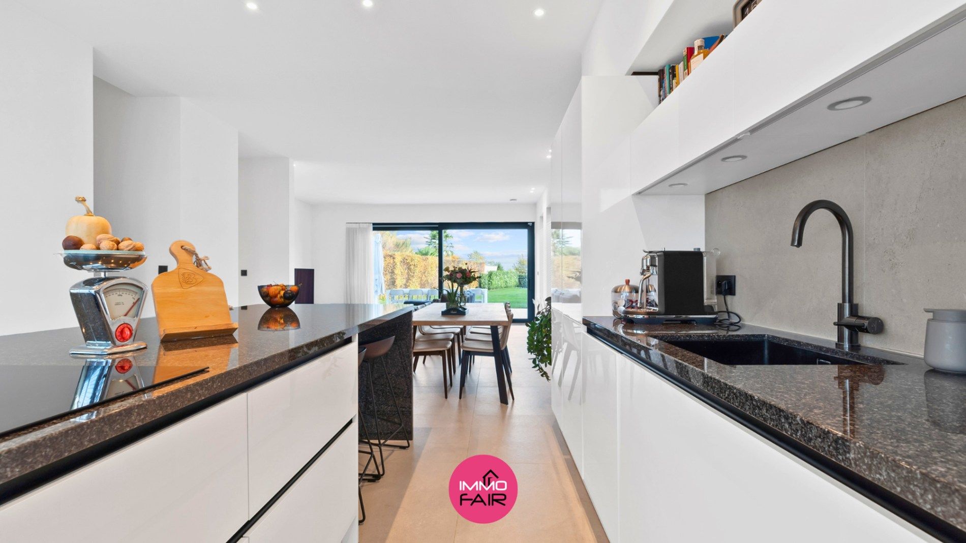 Recente, instapklare gezinswoning in rustige, landelijk omgeving foto 8