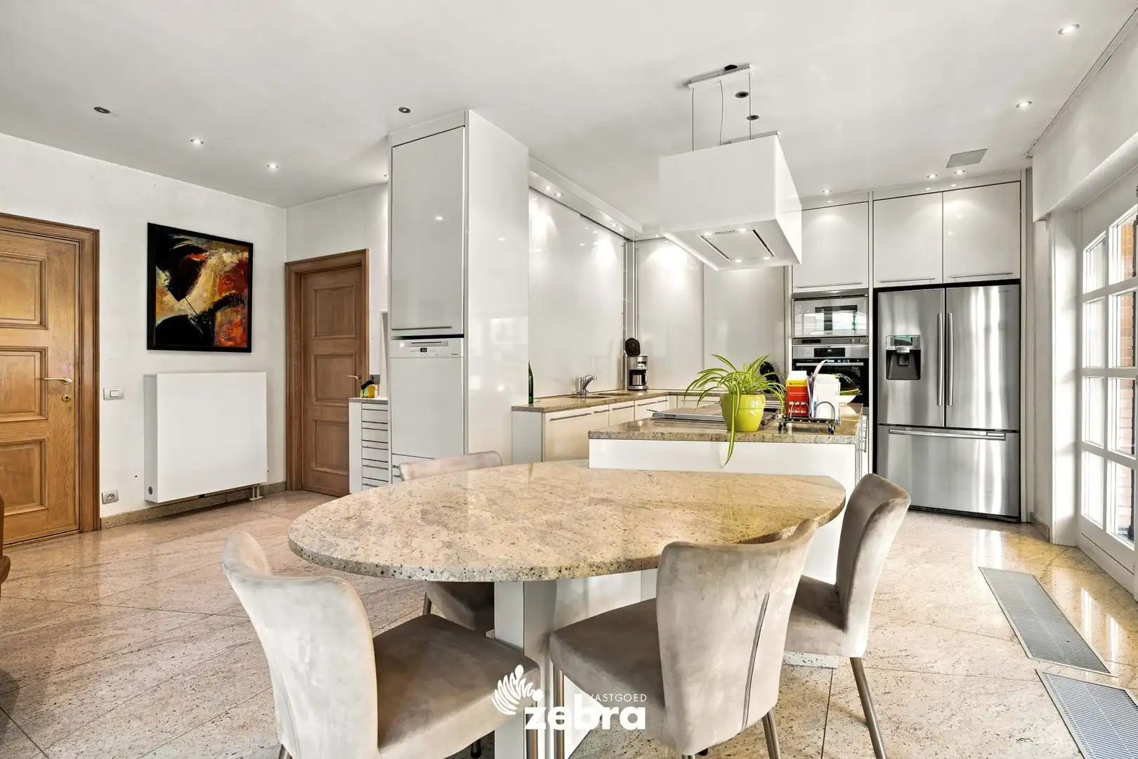 Exclusieve villa op een perceel van bijna 3.000 m² in Meulebeke! foto 10