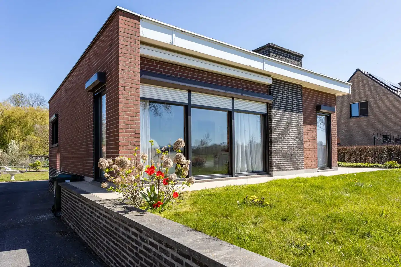 Ruime alleenstaande woning te Kerkhove. foto 5