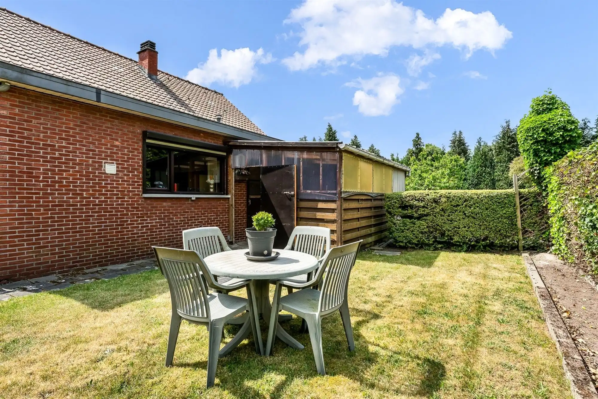 GOED ONDERHOUDEN WONING MET POTENTIEEL OP LEUKE LIGGING! foto 22