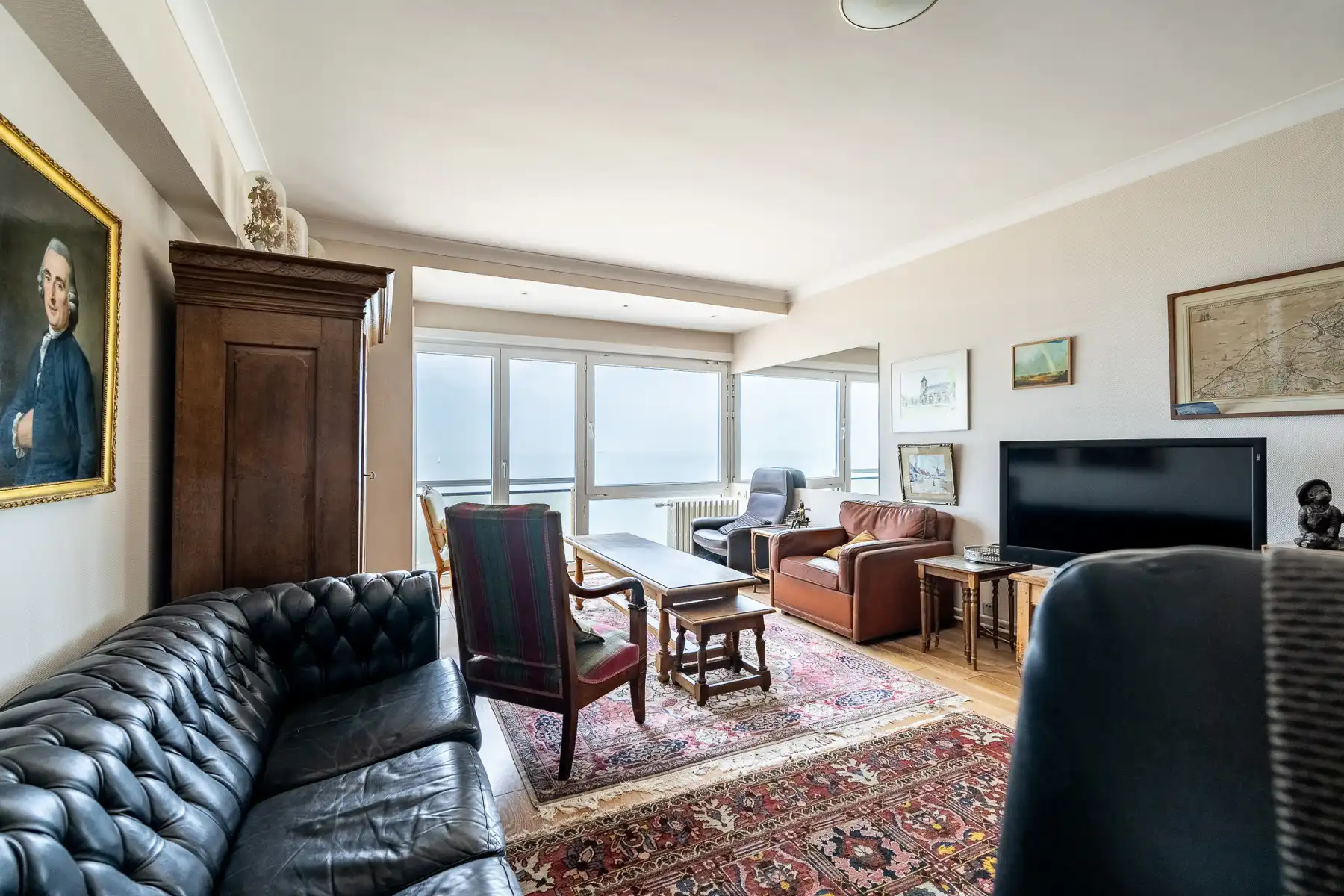 EXCLUSIEF: Ruim appartement met frontaal zeezicht foto 4