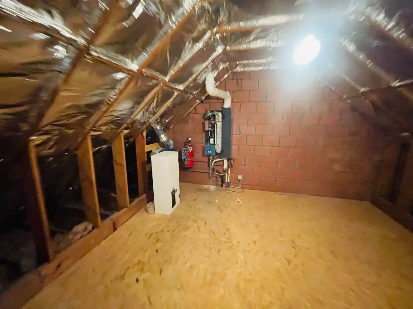 Waardamme , rustige residentiële ligging , RECENT gebouwde LICHTRIJKE ENERGIEZUINIGE woning met 4 SLAAPKAMERS, omheinde TUIN, OPRIT EN GARAGE. foto 19