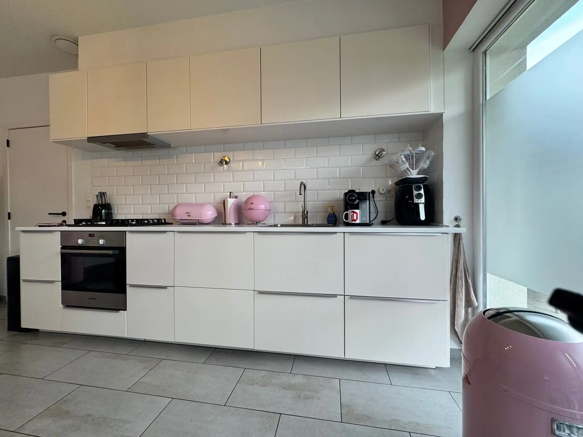 Prachtig gelijkvloers appartement met twee slaapkamers, tuin en garage foto 4