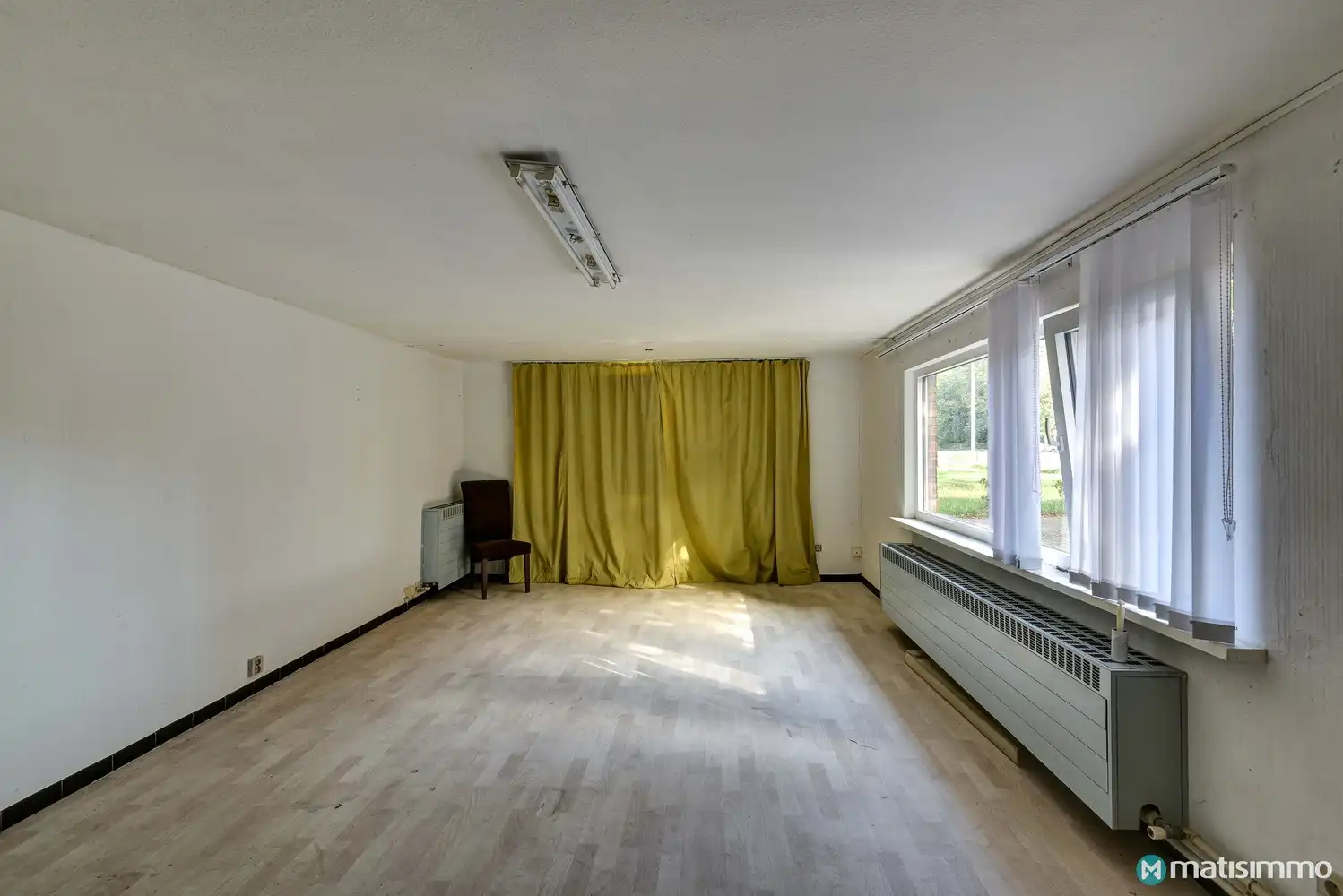 ZEER RUIME&nbsp;TE RENOVEREN&nbsp;GEZINSWONING MET 4 SLAAPKAMERS EN BIJGEBOUW VAN +- 100 M2&nbsp;OP PERCEEL VAN 1HA 29A 93CA IN DIEPENBEEK foto 33