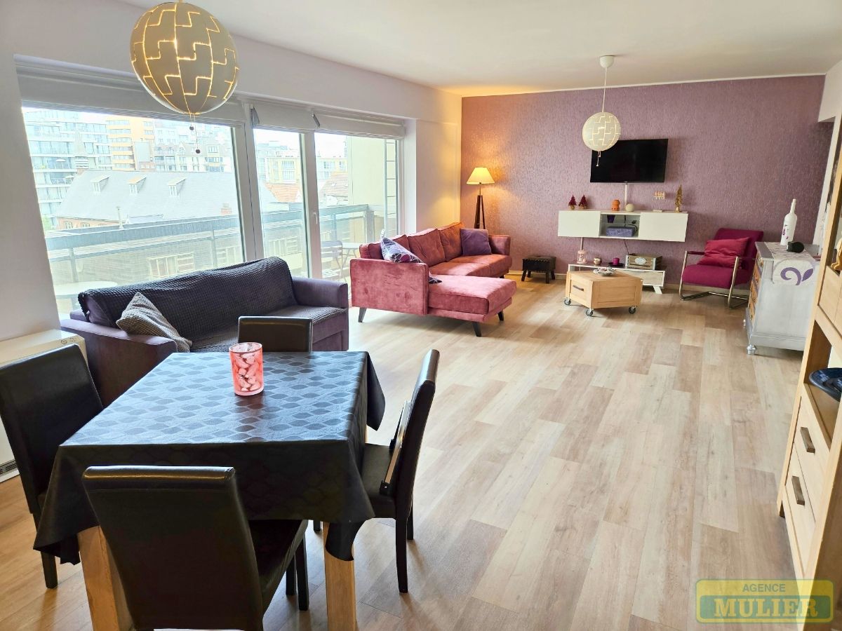 Appartement te koop foto {{pictureIndex}}