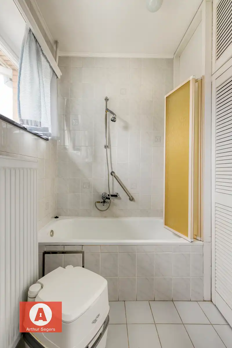 IN OPTIE - Onderhouden gezinswoning mét 3 slaapkamers en garage.  foto 16