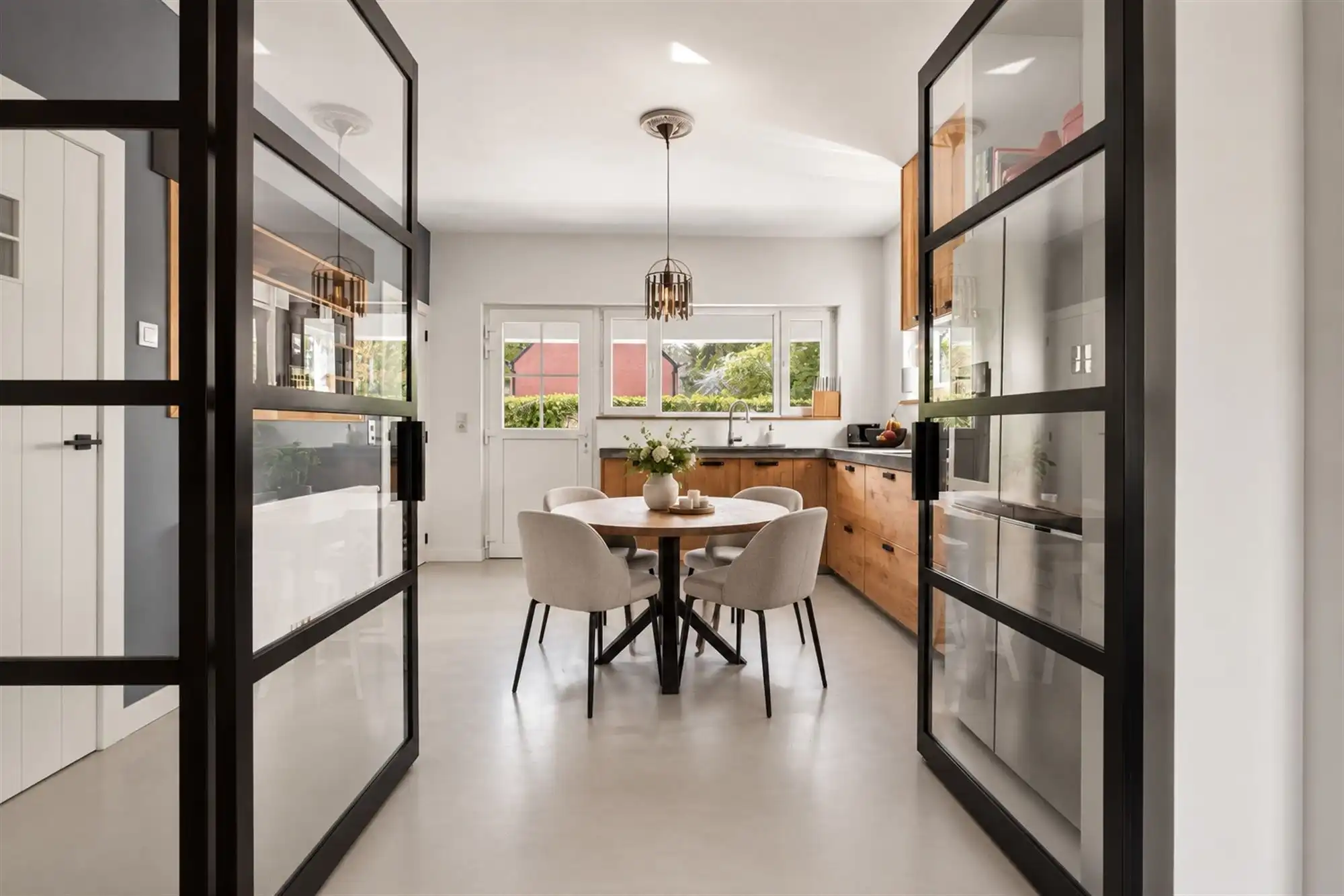 Ruime villa met zuidgerichte tuin en maximale privacy foto 22