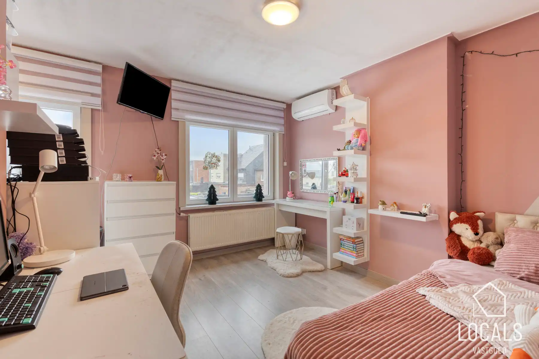 Instapklare en ruime woning in Liedekerke foto 7