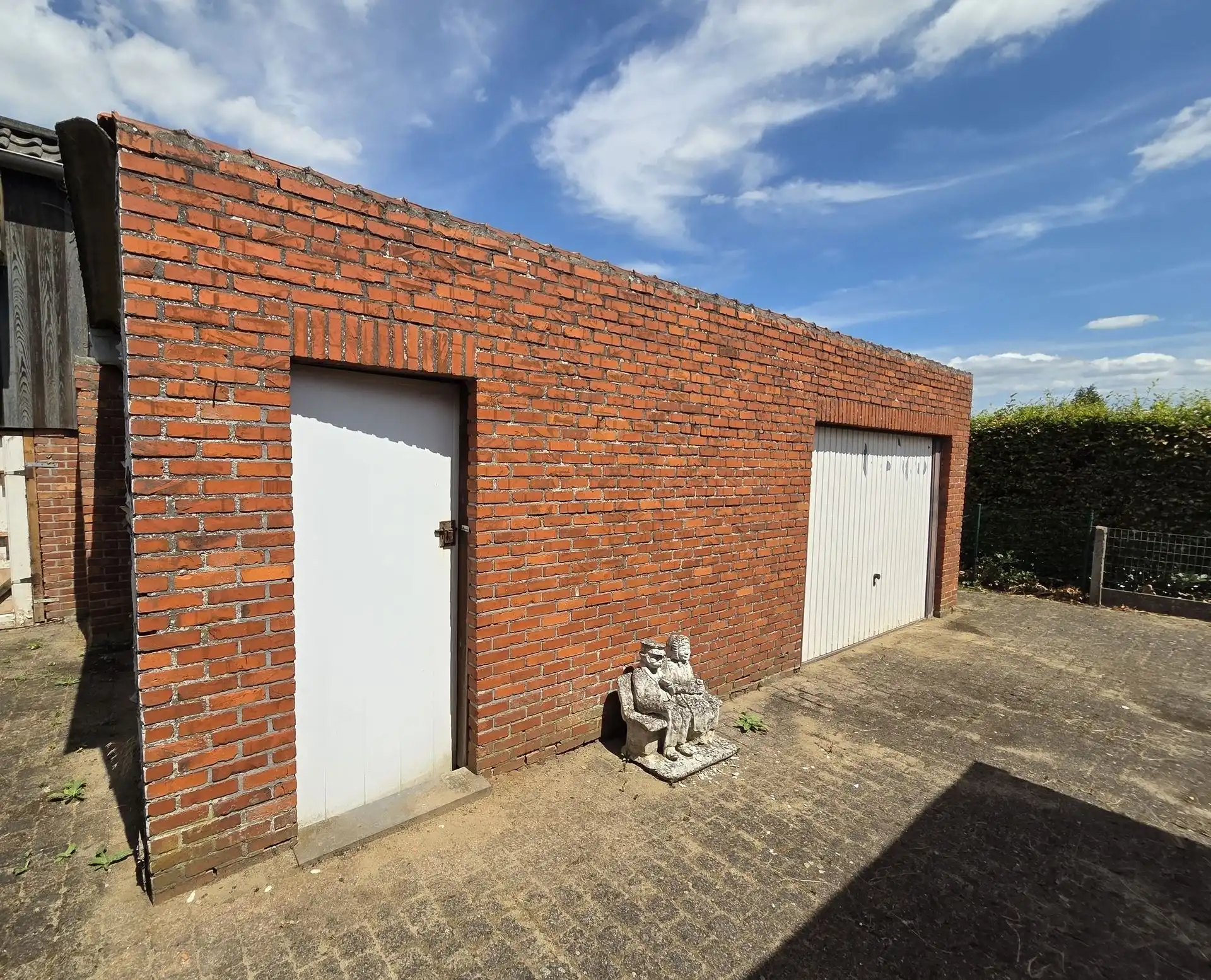 Vrijstaande woning met 4 slks op een perceel van 3135m² met mooi groen verzicht. Toplocatie! foto 14