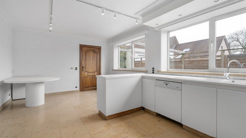 Bedrijfspand met optioneel woonst te huur in Dikkelvenne foto 14