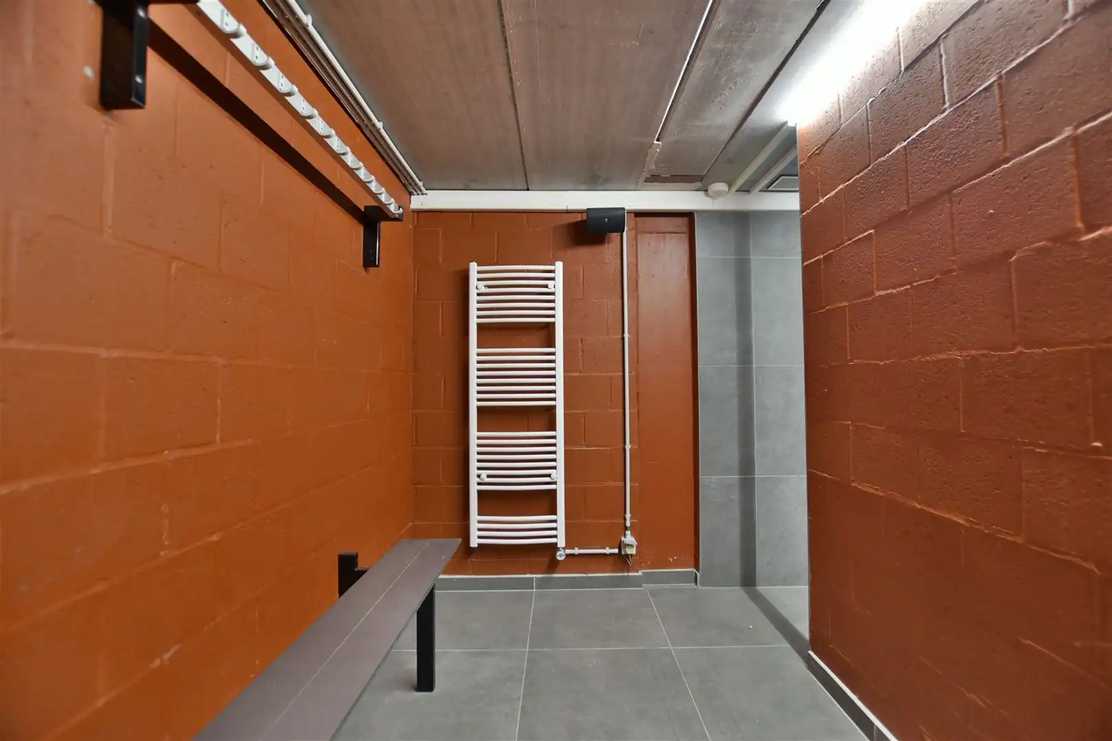 Multifunctioneel bedrijfspand (ca. 450m²) te Hamme foto 9