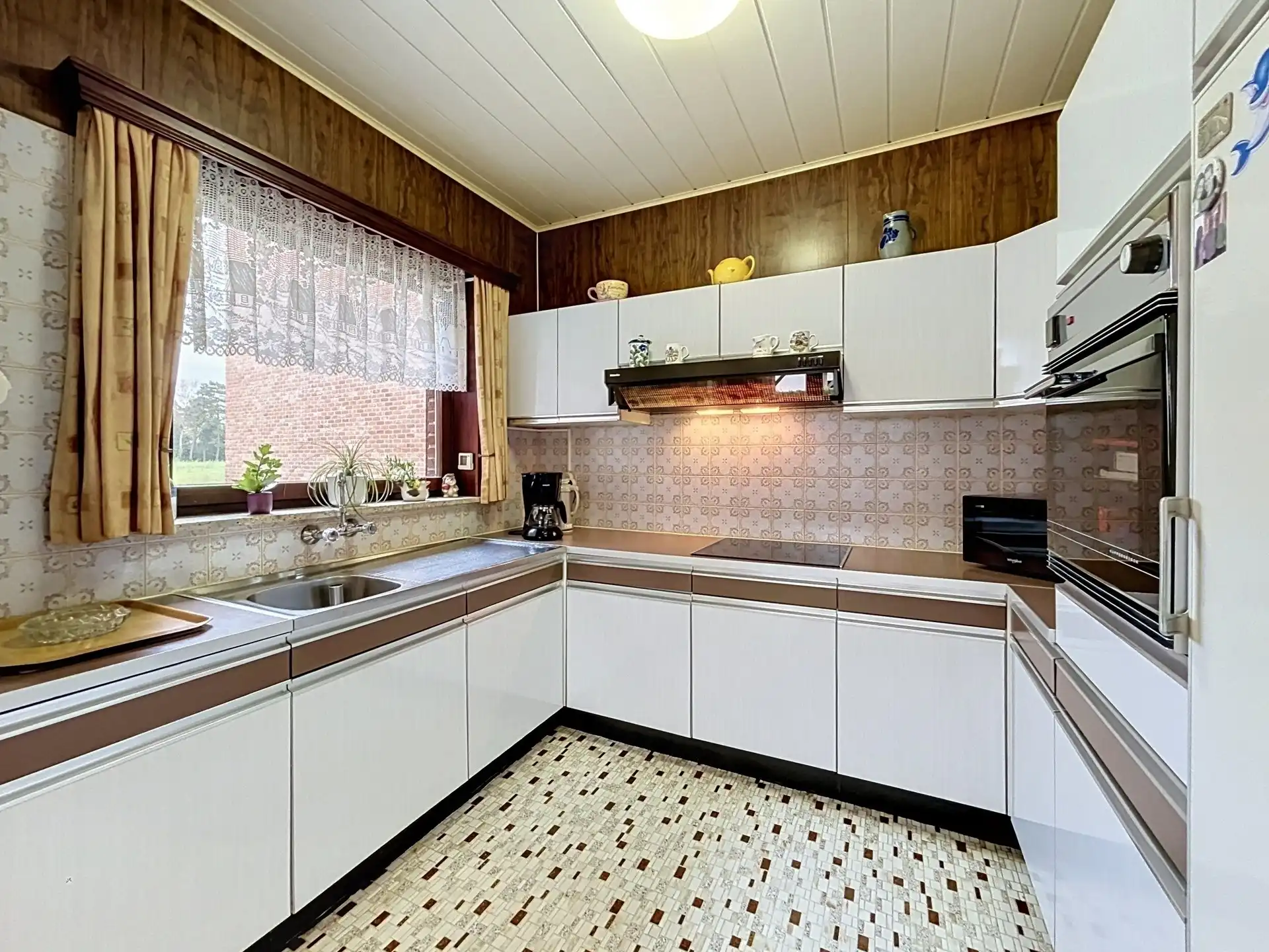 Instapklare gezinswoning met 4 slaapkamers en dubbele garage  op toplocatie foto 10