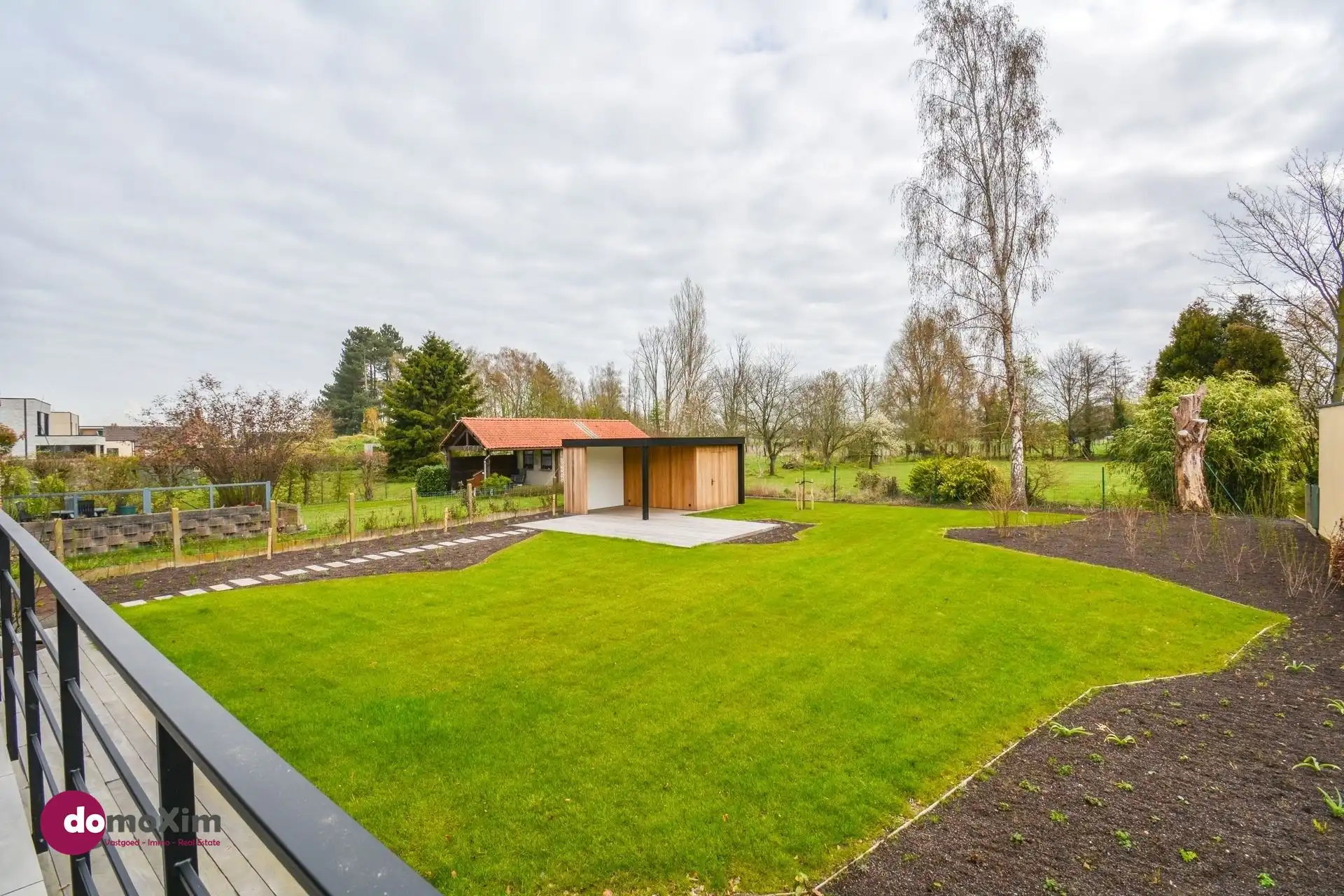Ruime gerenoveerde woning met een prachtig uitzicht in Hombeek foto 24