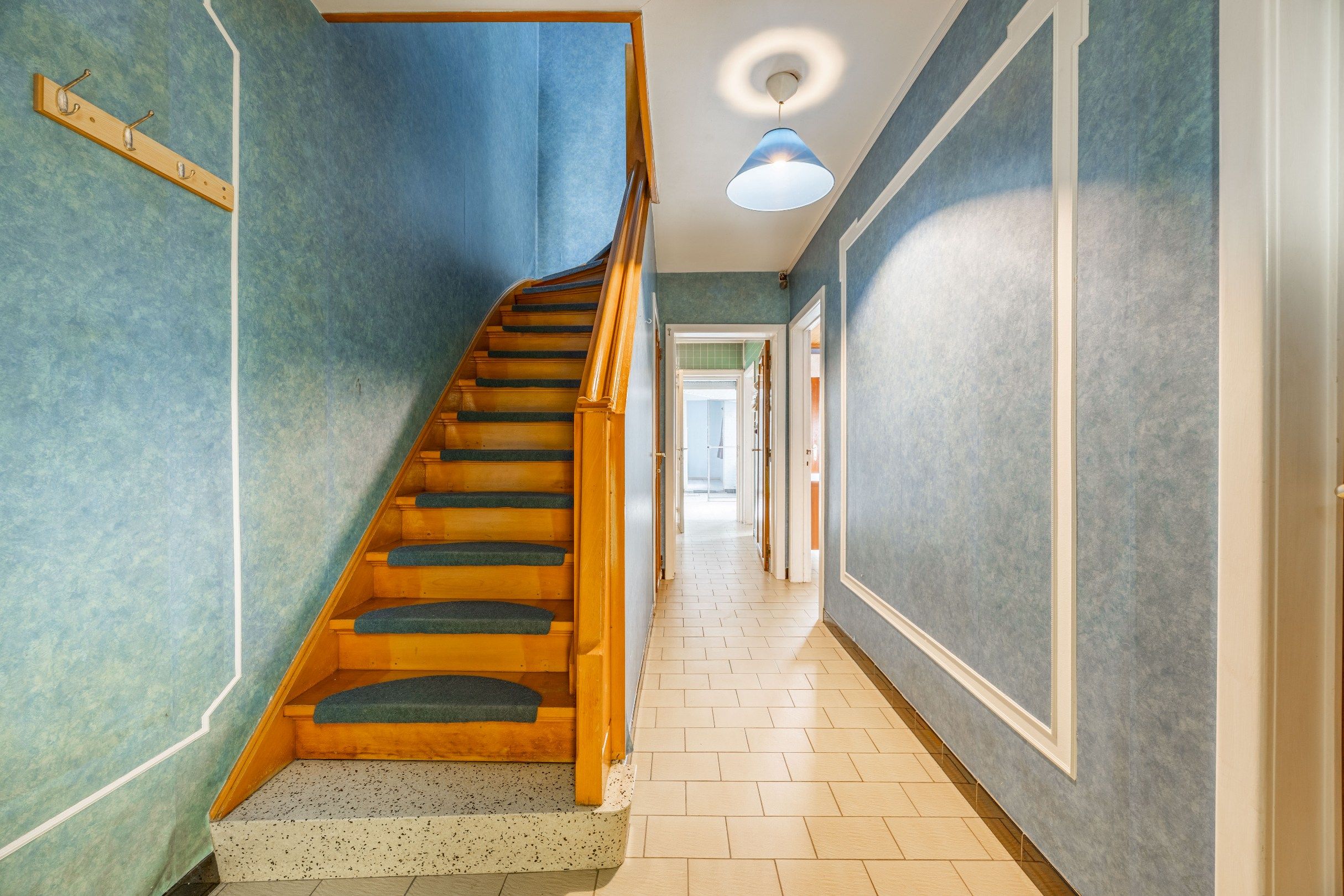 OP TE FRISSEN WONING MET TUIN foto 13