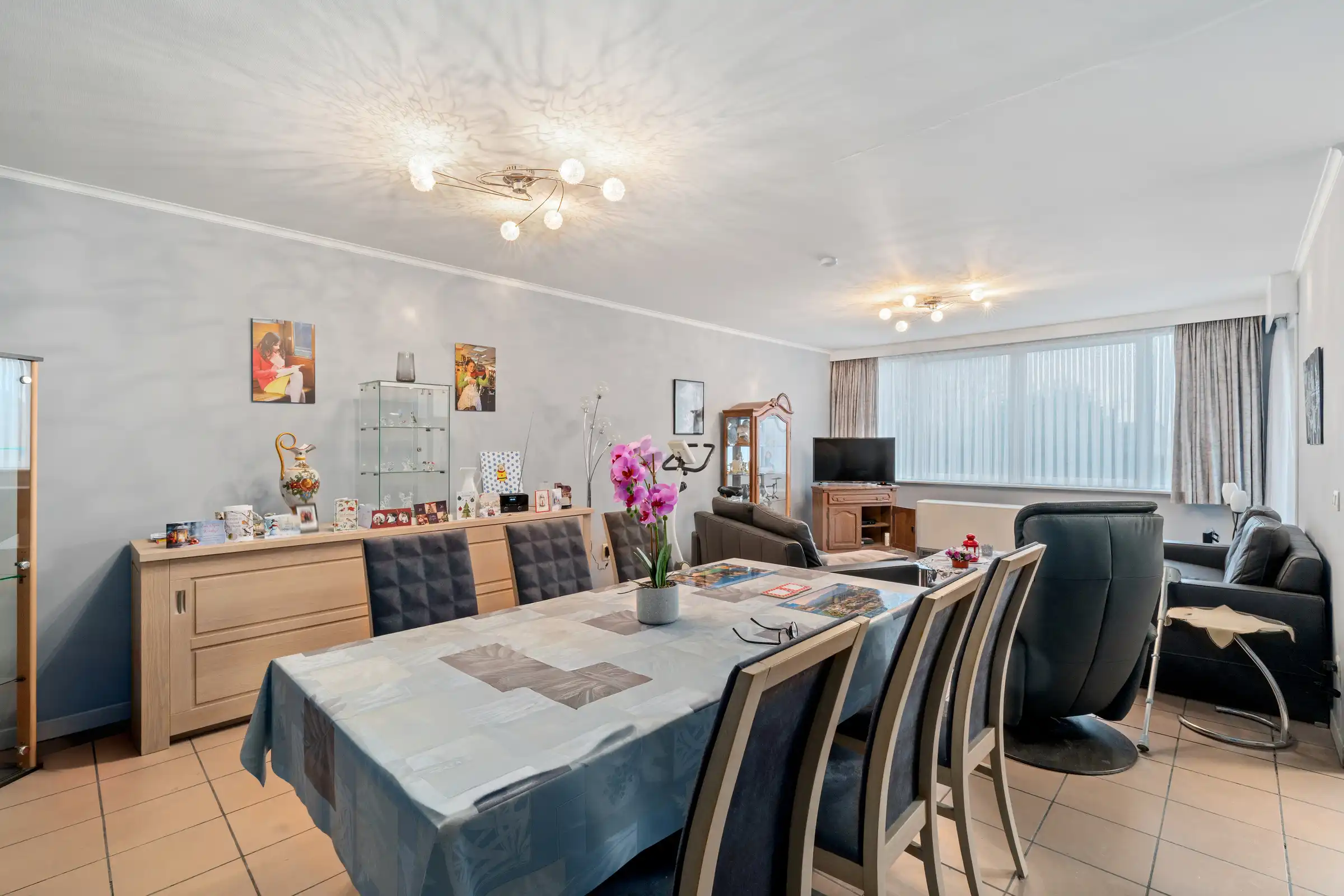 Appartement met 2 slpks, terras en garage foto 3