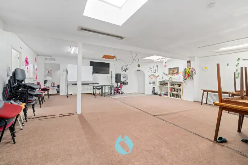 Statig gebouw bestaande uit verschillende units nabij centrum Gent foto 8