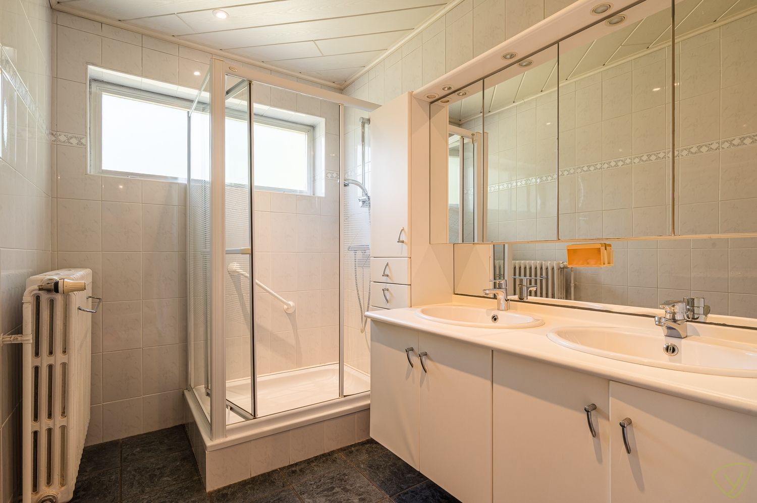 Karaktervolle woning met  riante tuin in Eeklo foto 18