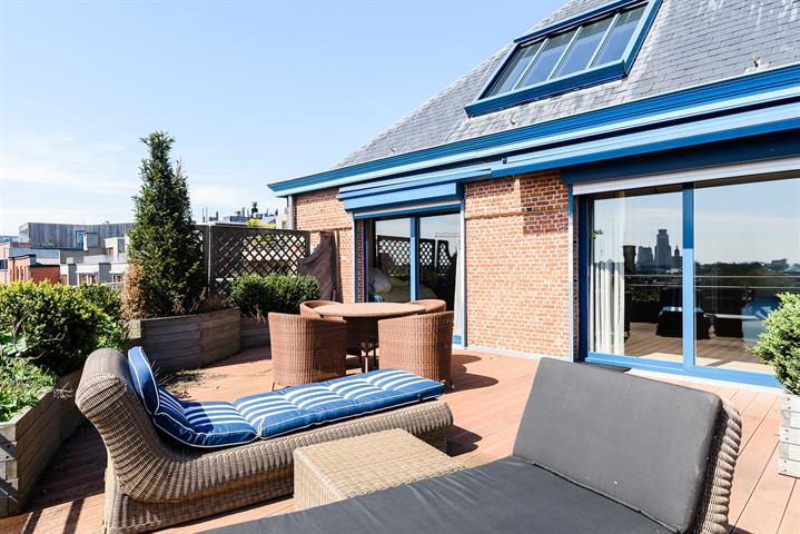Royale loft gelegen met spectaculair uitzicht en terras foto 3