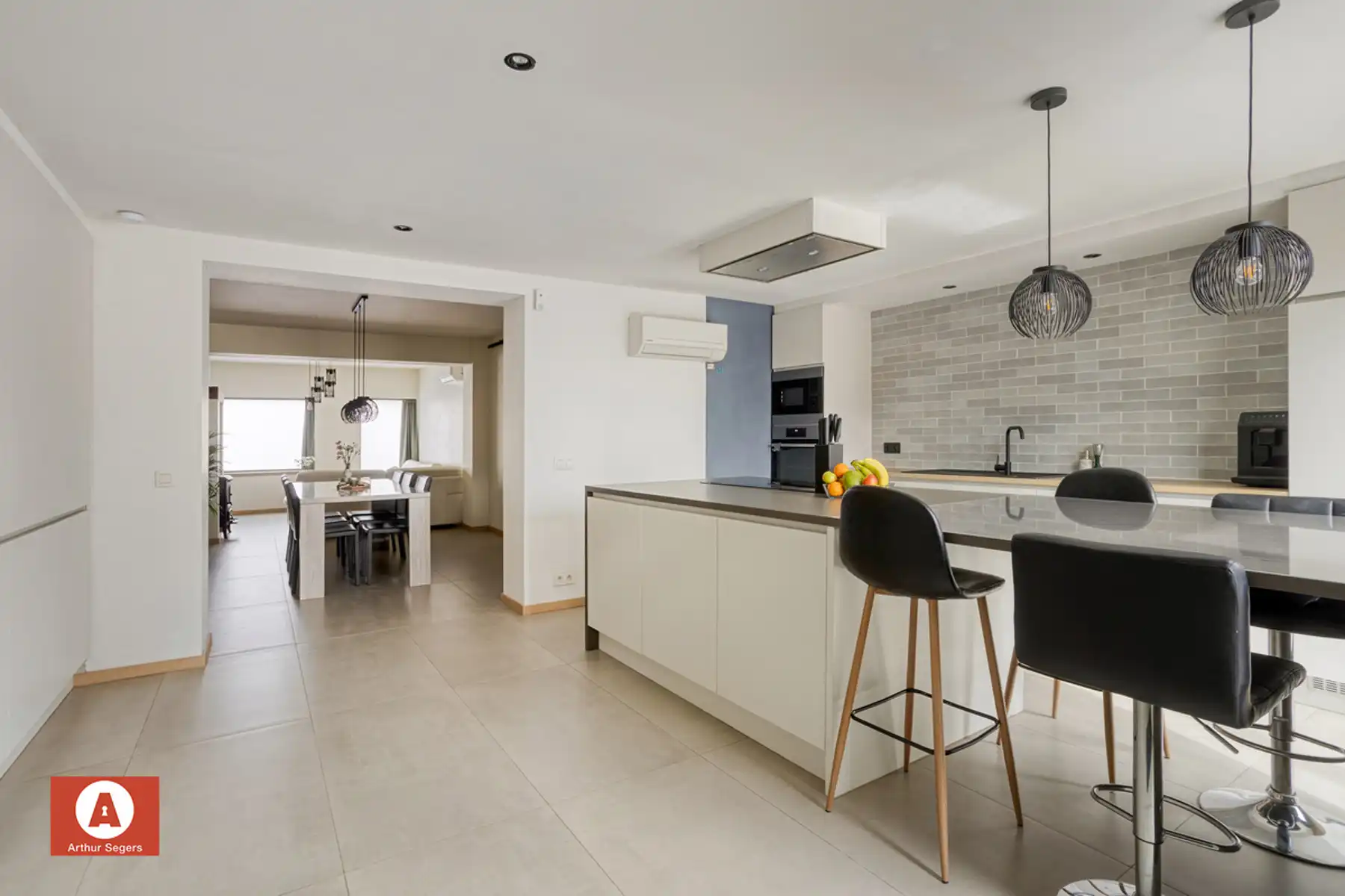 Energiezuinige gezinswoning mét atelier (40 m²) in Peizegem. foto 9