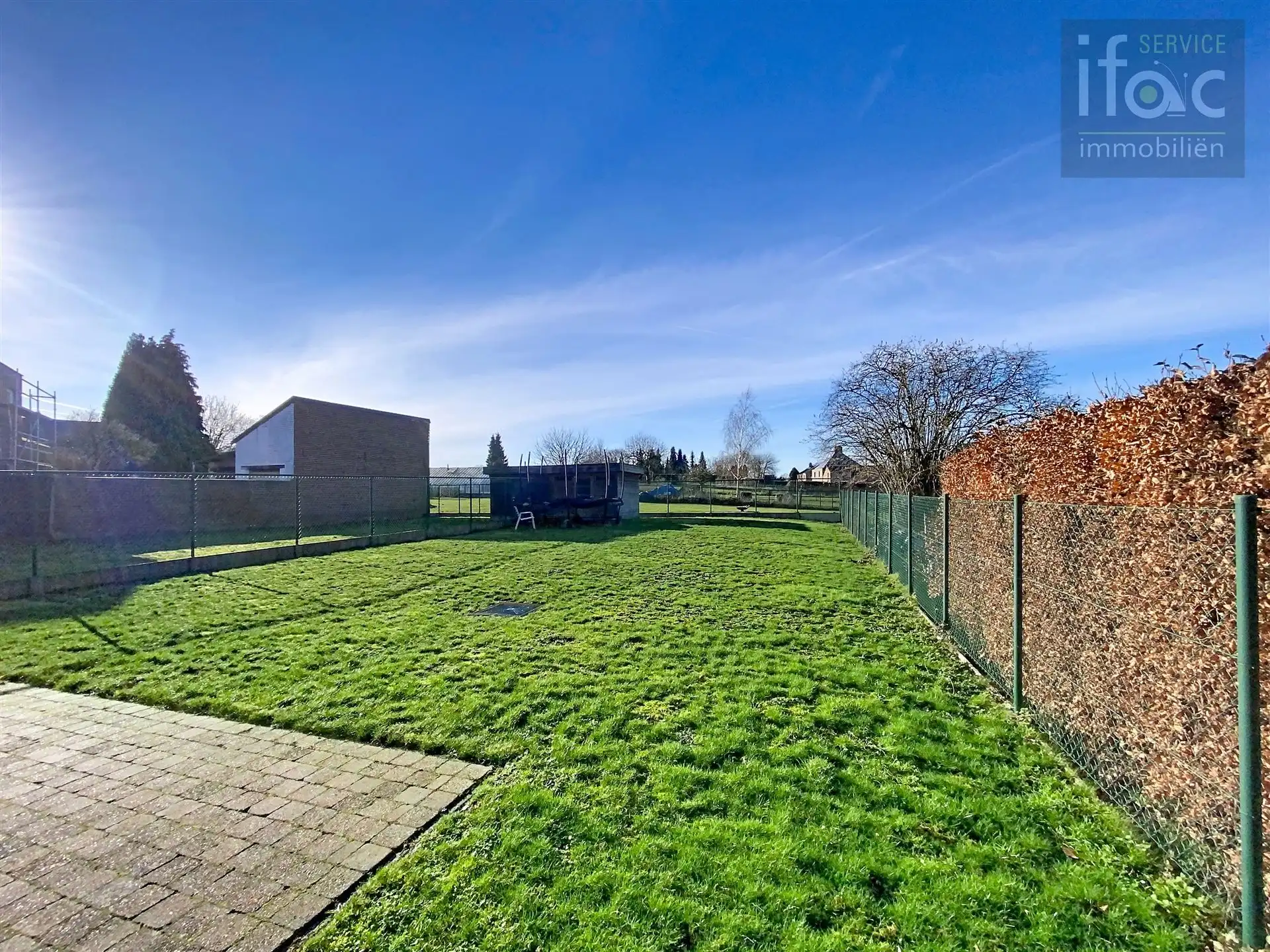 Rustig gelegen villa in doodlopende straat in Duisburg foto 9