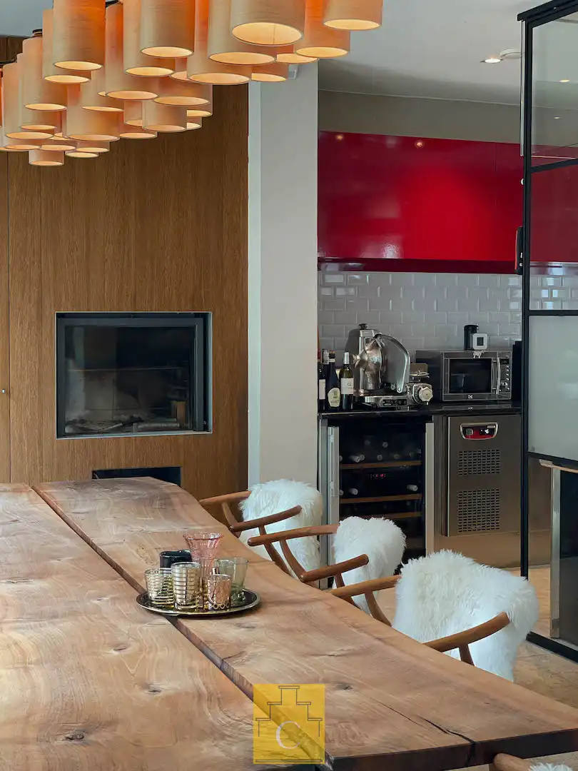 Een woning waar karakter en hedendaagse architectuur elkaar perfect aanvullen. foto 19