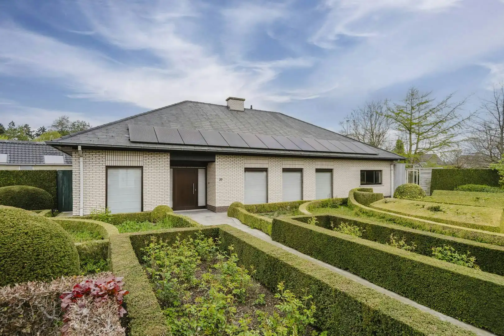 Ruime alleenstaande woning op 1922m² te koop in Gullegem foto 21