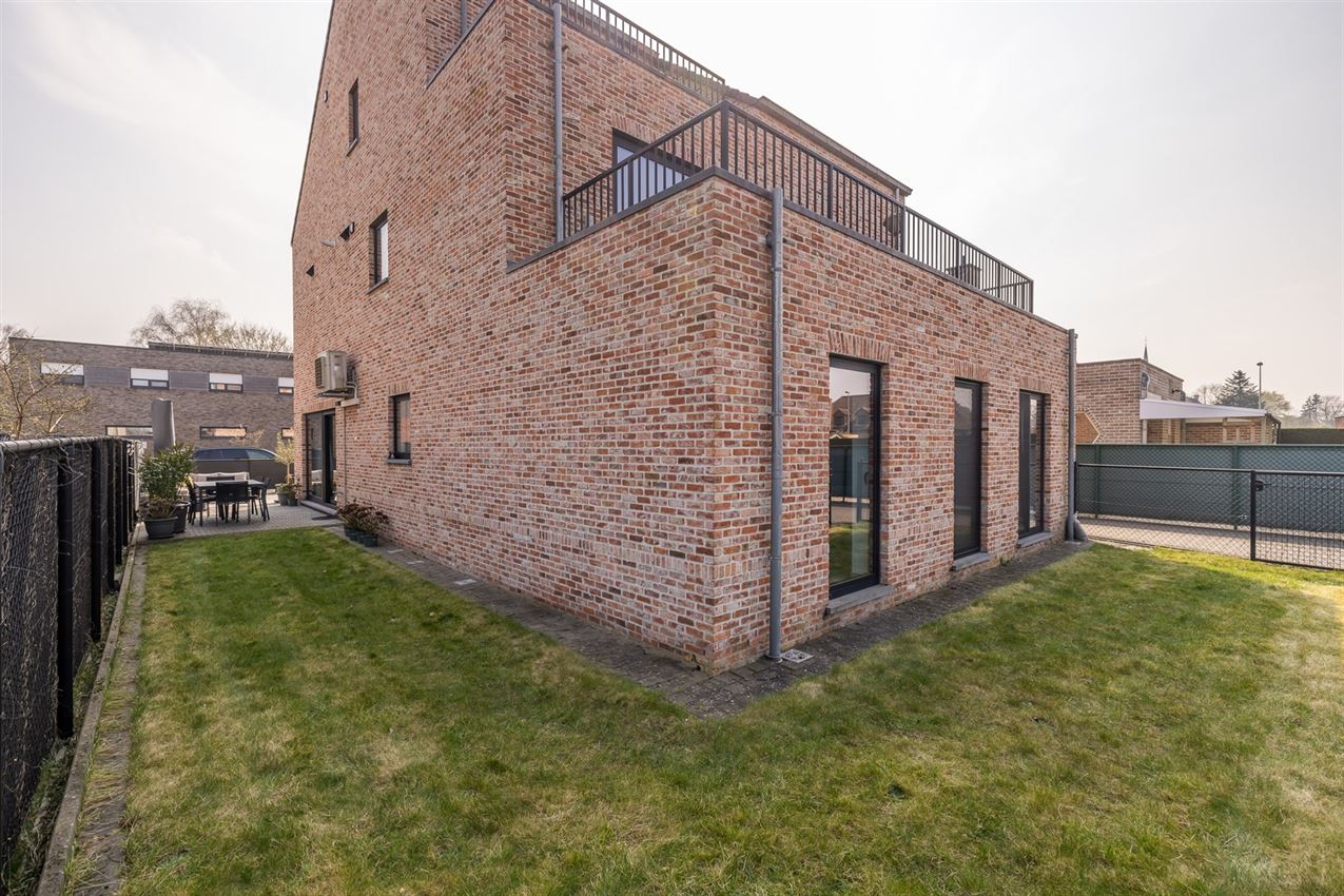 2 grote slk, 123m², hoogwaardige afwerking met tuintje en EPC A. foto 33