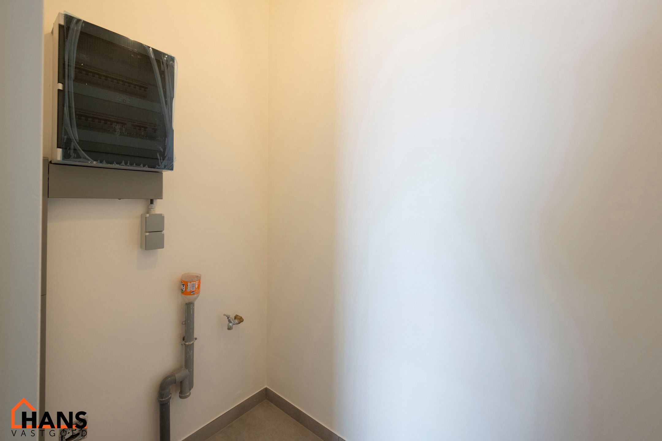 Gerenoveerd appartement met garagebox. foto 9