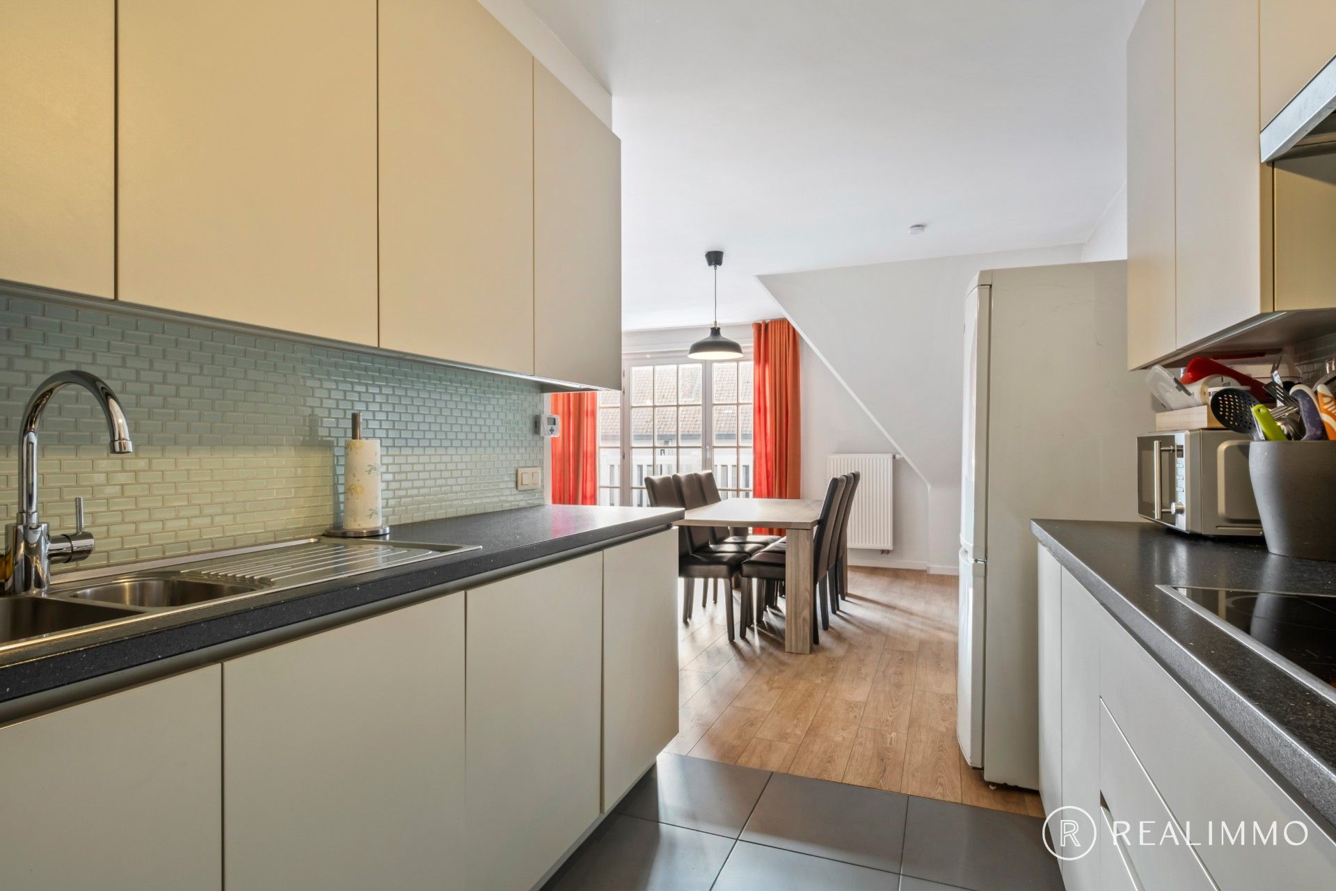 Ruim duplex appartement van 110 m² op centrale ligging in Anzegem foto 8