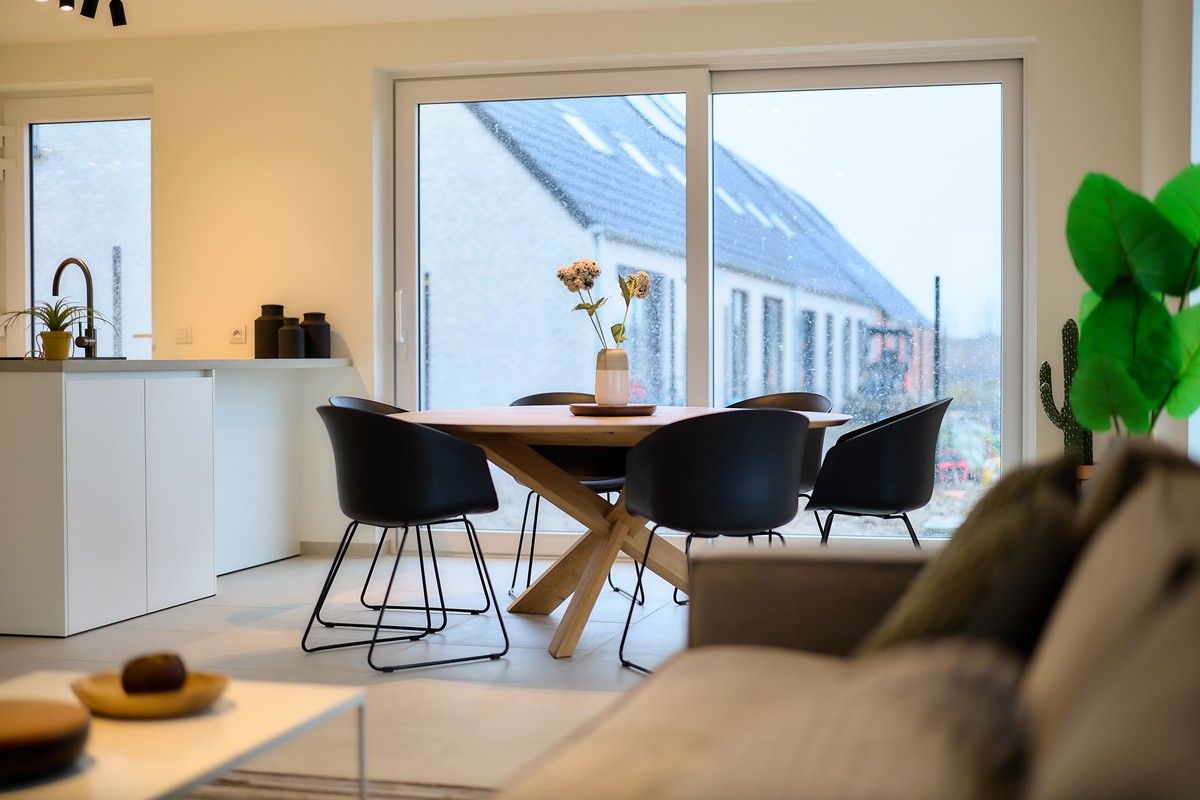 Afgewerkte halfopen nieuwbouwwoning te Roeselare foto 4