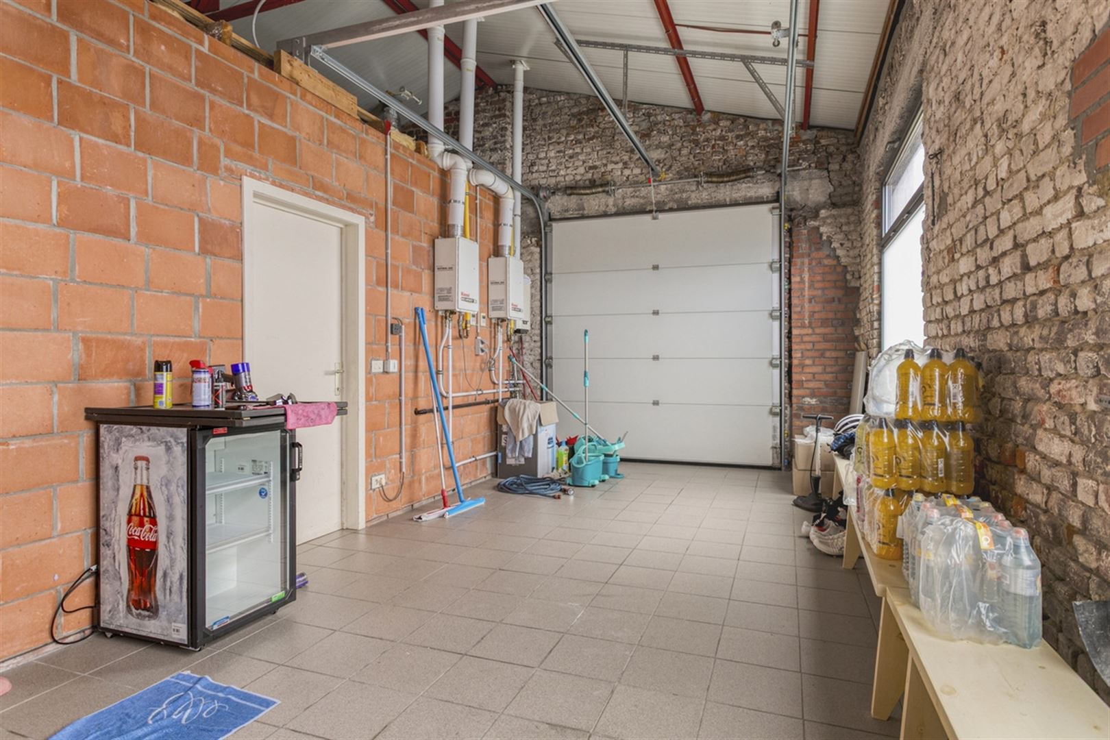 Commercieel gebouw met woonst foto 30