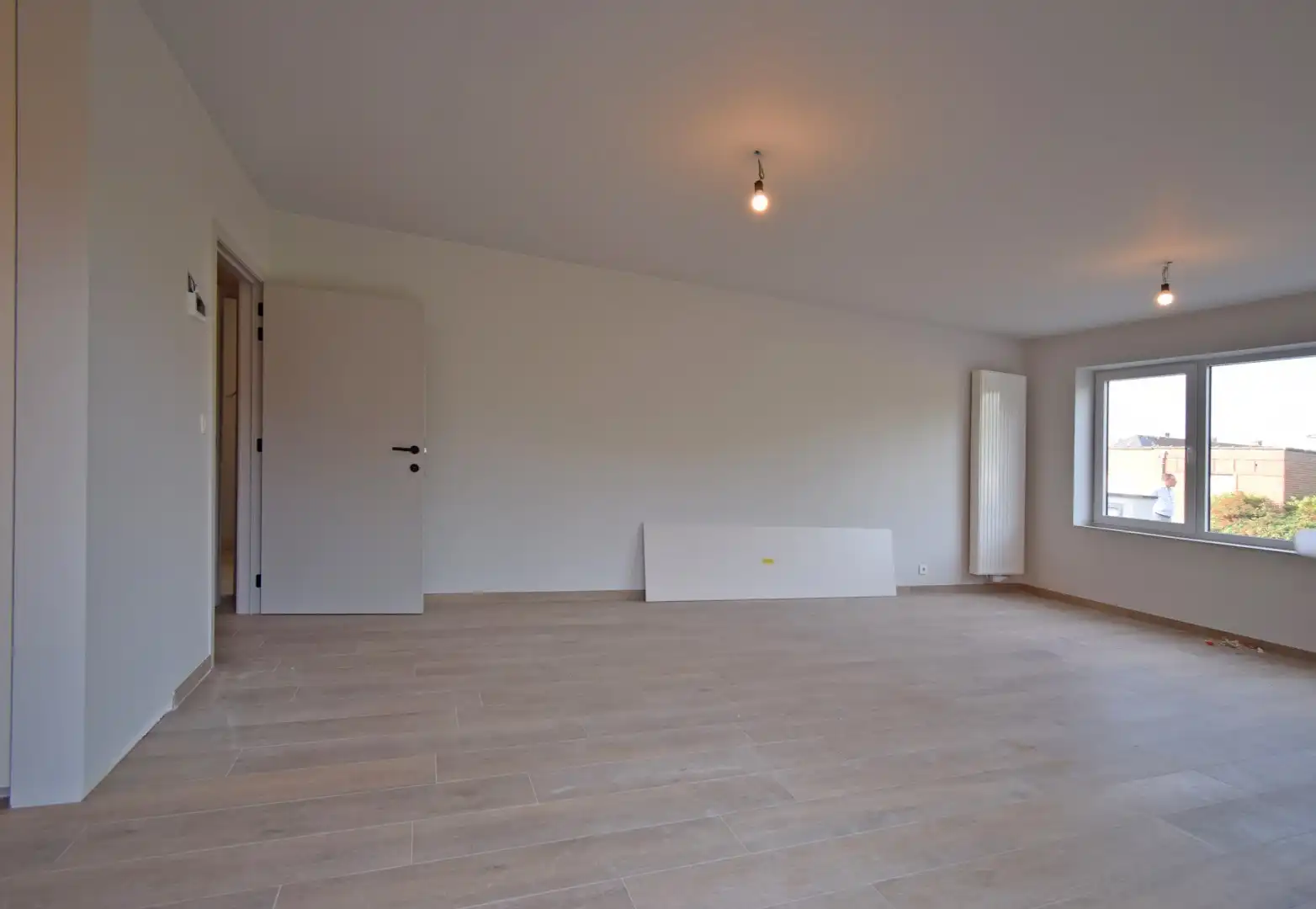 VOLLEDIG GERENOVEERD APPARTEMENT MET GARAGE foto 4