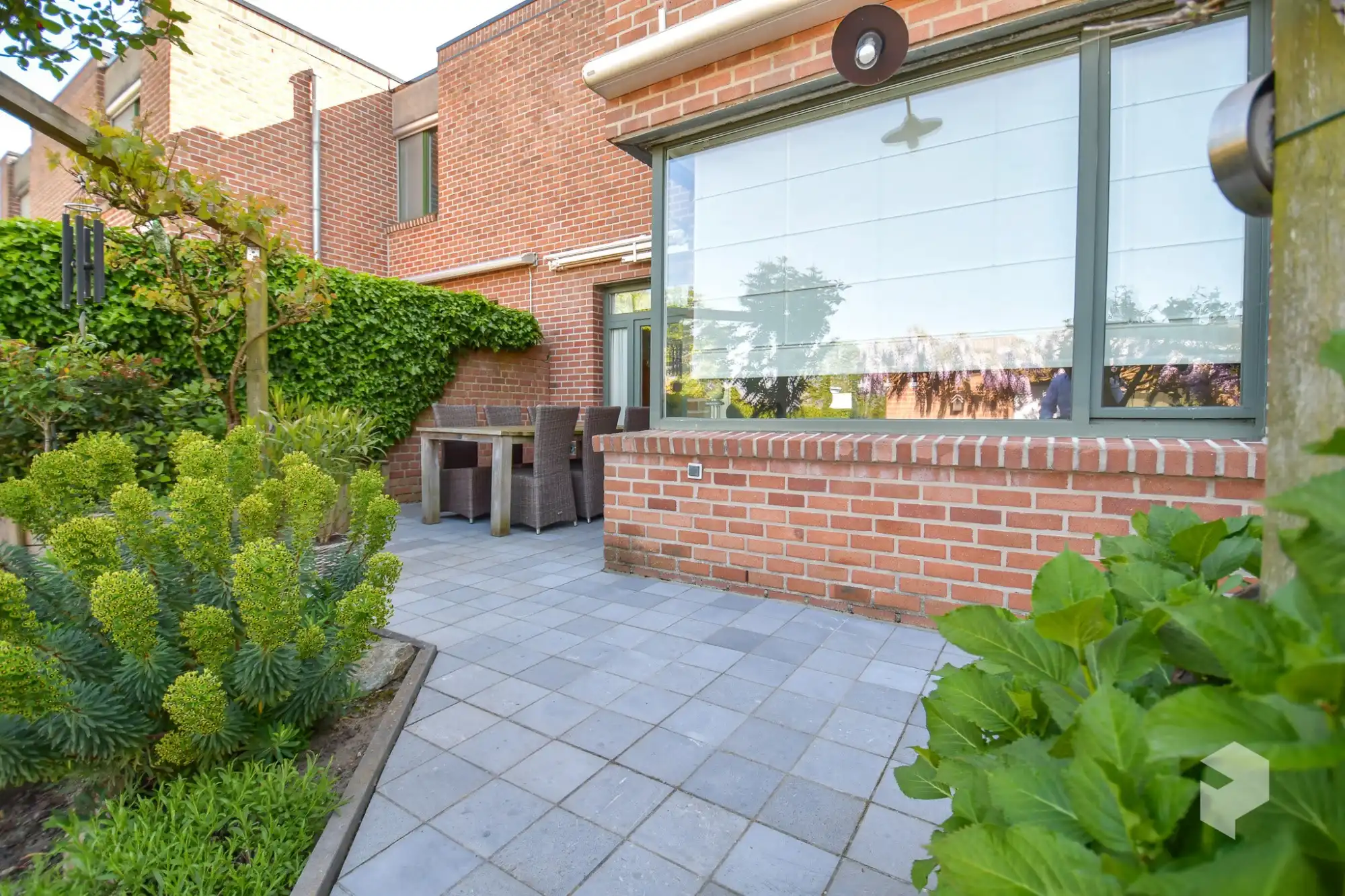 Ruime goed onderhouden woning met 3 slpk en tuin foto 21