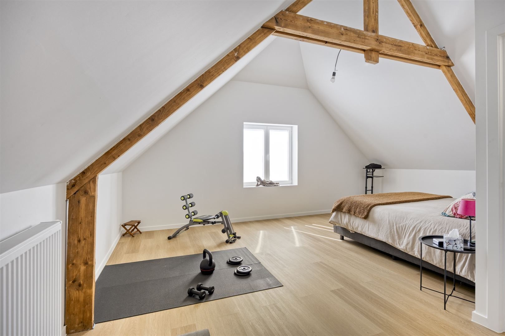 TE KOOP : Gerenoveerde eengezinswoning met 3 slaapkamers! foto 21