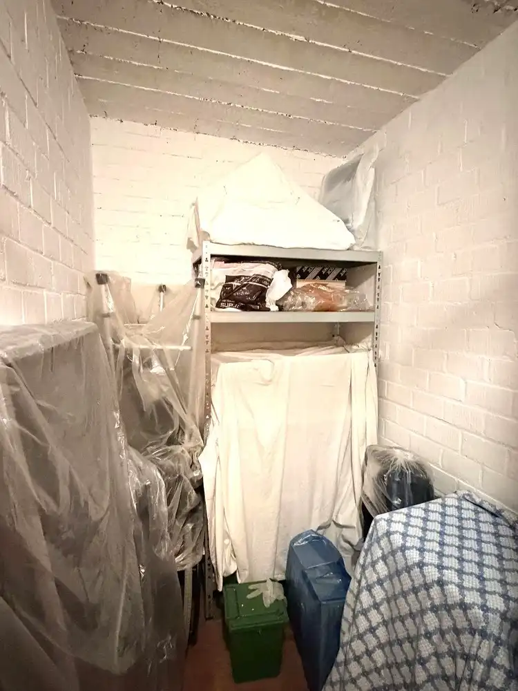 Instapklaar, prachtig gerenoveerd 2-slaapkamerappartement MET garagebox foto 18