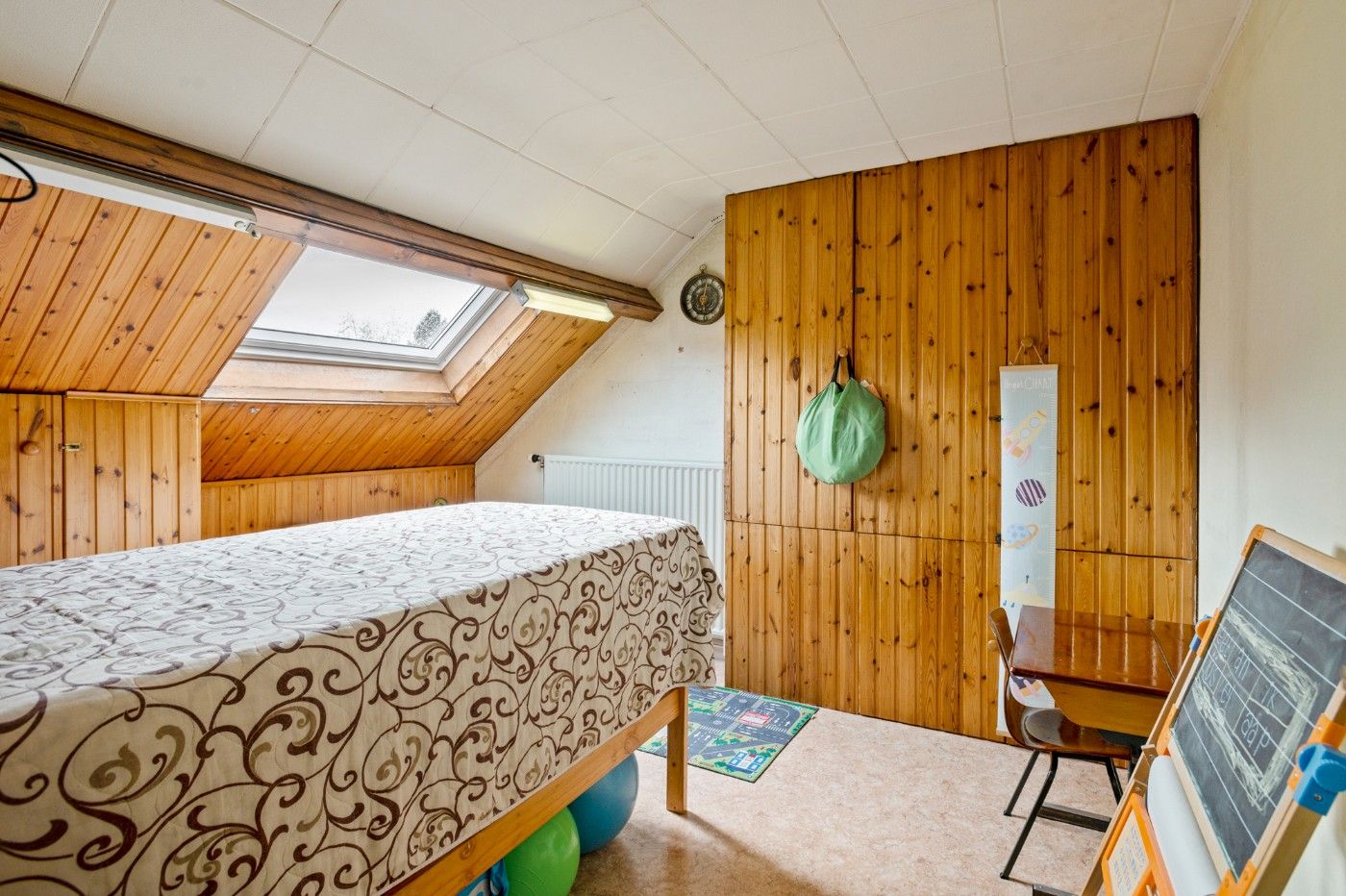 Knusse, centraal gelegen woning met 2 slpk. en garage foto 15