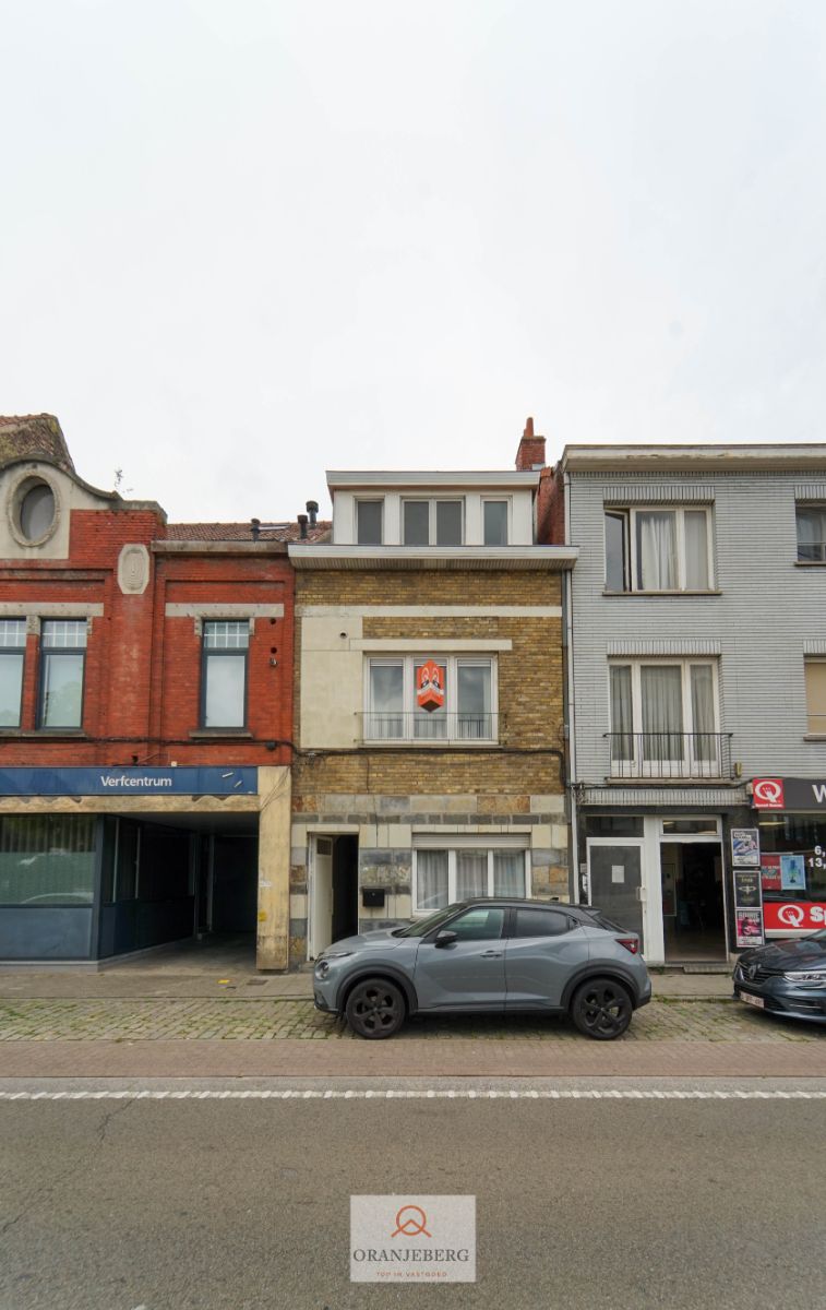 Goed bereikbare rijwoning nabij UZ met 6 slaapkamers te huur foto 27