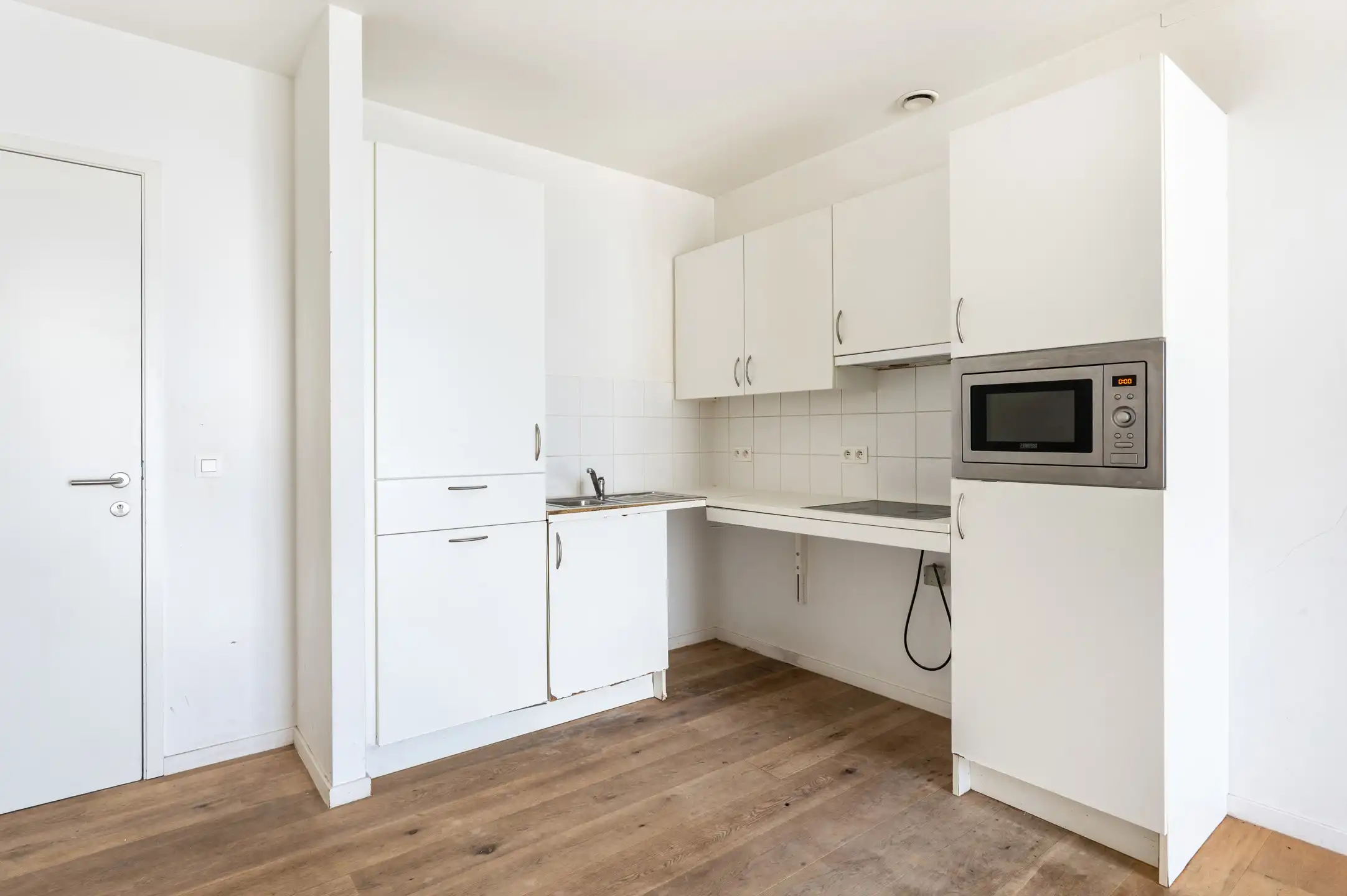 Lichtrijk appartement met terras en EPC A foto 10