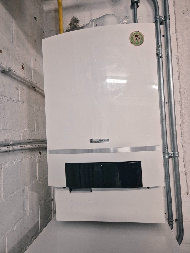 Prachtige villa uit de jaren 90 met drie slaapkamers en grote tuin! foto 19