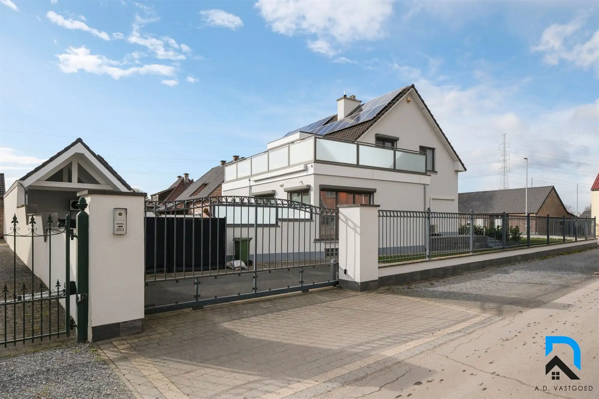 Gerenoveerde villa in Maaseik foto 4