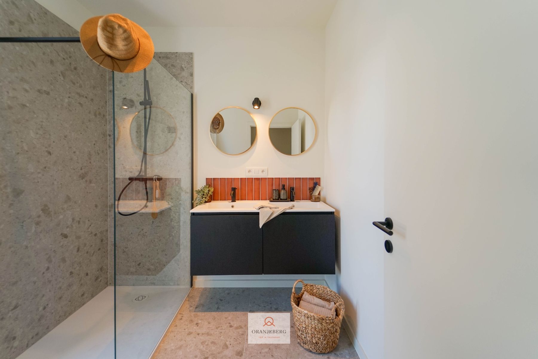 Gerenoveerd penthouse met zonnig terras in Gent foto 12