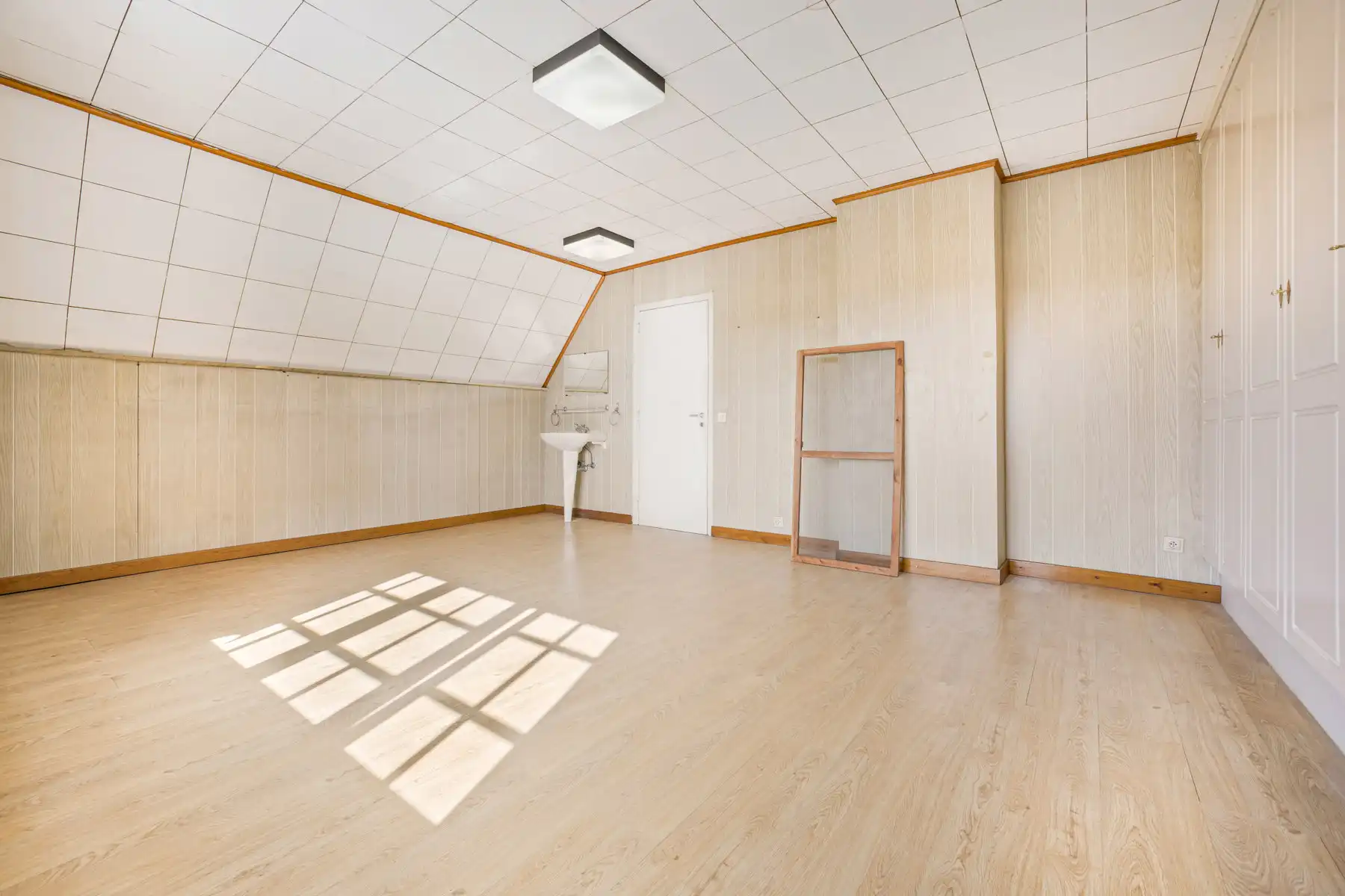 Gunstig gelegen woning met garage foto 17