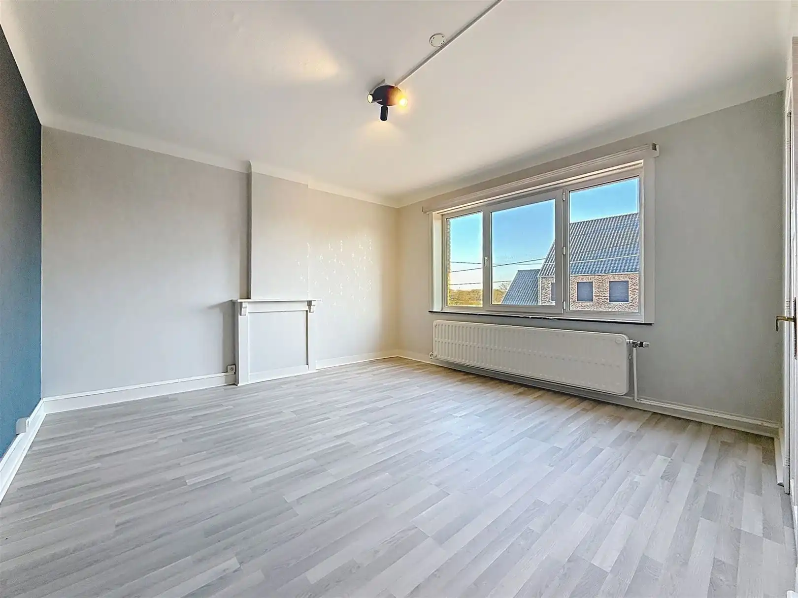 Halfopen bebouwing met 2 slpks, terras, garage foto 20