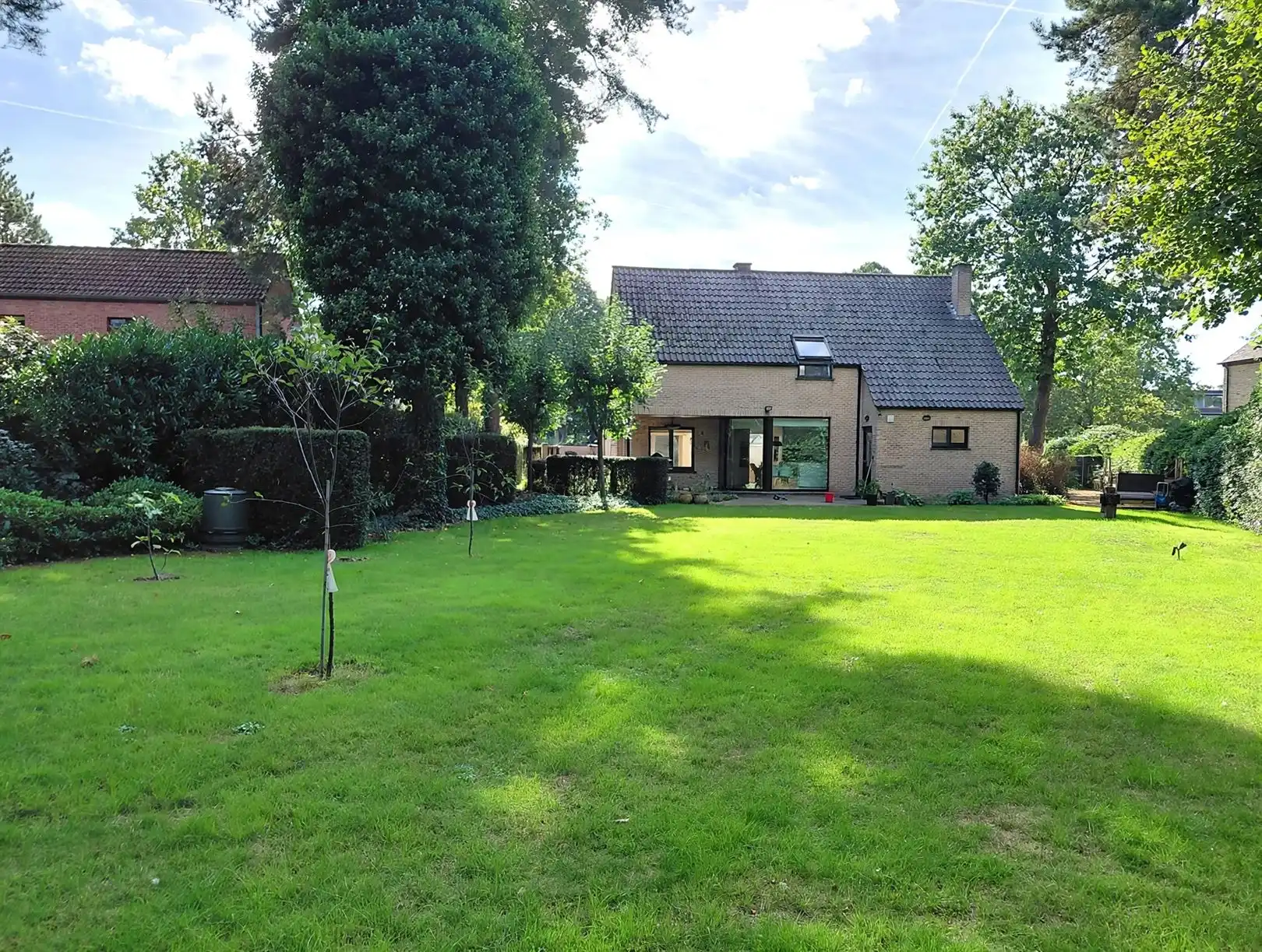 TE HUUR: Unieke woning met 3 slaapkamers en prachtige tuin te Houthalen! foto 32